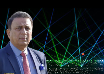 Former India captains Sunil Gavaskar T20: वर्ल्ड कप में लेज़र शो पर बवाल गावस्कर–शास्त्री बोले, “ये क्रिकेट है, कॉन्सर्ट नहीं”