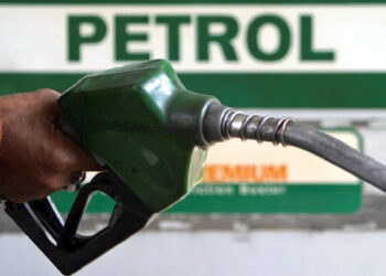 पेट्रोल-डीजल और LPG को लेकर सरकार का बड़ा बयान: देश में ईंधन की कोई कमी नहीं, 60 दिन का स्टॉक सुरक्षित