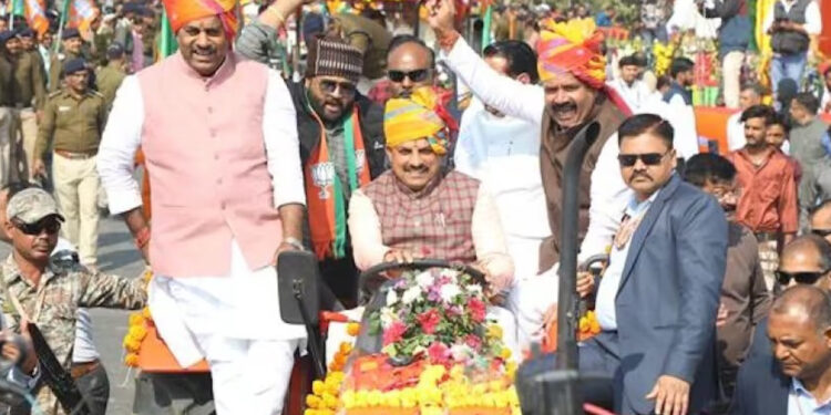 MP News: मोहन सरकार मना रही कृषक कल्याण वर्ष-2026….पीएमएफएमई योजना से महिलाएं बन रहीं सफल उद्यमी