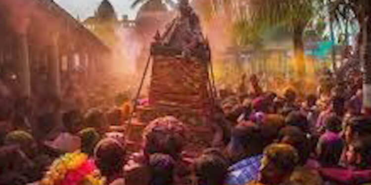 रंग, राग और राधा-कृष्ण की भक्ति में सराबोर असम: डोल जात्रा ने वसंत के साथ बिखेरा सांस्कृतिक उल्लास