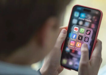 Karnataka Budget: 16 साल से कम उम्र के बच्चों के लिए सोशल मीडिया पर प्रतिबंध का ऐलान, बेंगलुरु में बनेगा बड़ा AI और रोबोटिक्स हब