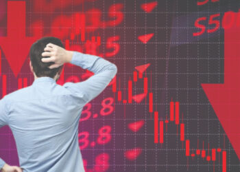 Stock Market Crash: एक घंटे में ₹7.6 लाख करोड़ स्वाहा, सेंसेक्स-निफ्टी में भारी गिरावट से मचा हड़कंप