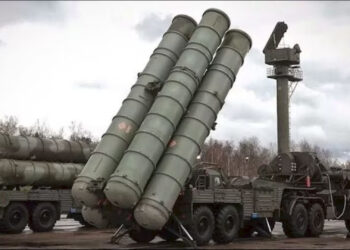DAC Meeting: भारत की रक्षा शक्ति होगी और मजबूत: S-400 की नई बैटरी समेत 2.38 लाख करोड़ के हथियार खरीद प्रस्ताव को मंजूरी