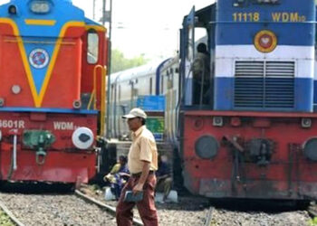 रेलवे कर्मचारियों के लिए बड़ी खुशखबरी: DA 50% होने पर किलोमीटर भत्ता संशोधित, लाखों रनिंग स्टाफ को फायदा