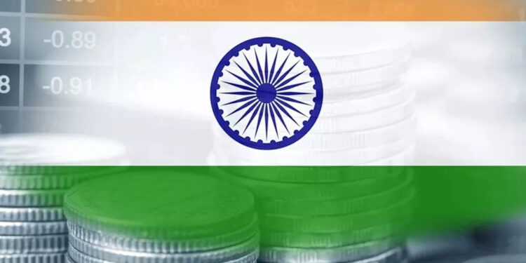 IMF रिपोर्ट में भारत को झटका: वैश्विक रैंकिंग में छठे स्थान पर खिसकी अर्थव्यवस्था, रुपये की कमजोरी बनी बड़ी वजह