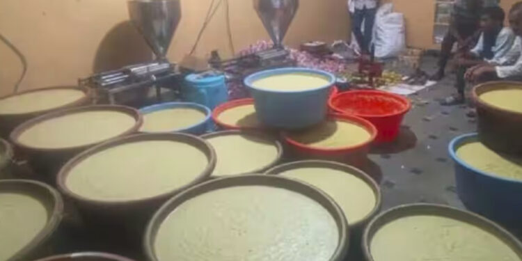 Food Alert: हैदराबाद में नकली अदरक-लहसुन पेस्ट का बड़ा भंडाफोड़, 4,000 KG से ज्यादा माल जब्त