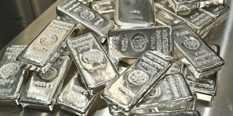 Gold Silver Price Today: सोने-चांदी के दाम में गिरावट, जानिए 7 अप्रैल 2026 के ताजा भाव
