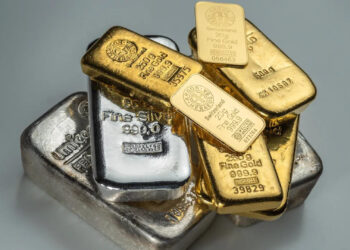 Gold Silver Rate 22 April: सोना-चांदी में जोरदार उछाल: MCX पर चमका गोल्ड, सिल्वर भी भागा आगे