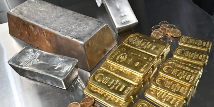 Gold Silver Price Today: 21 अप्रैल को सोना-चांदी फिसला: MCX पर गिरावट, जानिए आपके शहर में आज का ताज़ा भाव