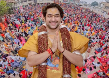 Dhirendra Krishna Shastri: नागपुर धर्मसभा में धीरेंद्र कृष्ण शास्त्री का बड़ा बयान—“चार बच्चे पैदा करो, एक को राष्ट्रीय स्वयंसेवक संघ को समर्पित करो