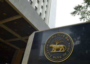 RBI ने रेपो रेट 5.25% पर रखा बरकरार, लोन सस्ता रहने की उम्मीद; MSME, होम लोन और बाजार को मिलेगा सहारा