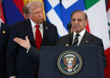 USA-Iran Ceasefire: अमेरिका-ईरान वार्ता के लिए पाकिस्तान की बड़ी तैयारी, प्रतिनिधियों को वीजा-ऑन-अराइवल की सुविधा