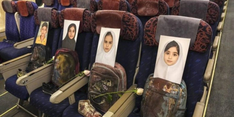 Iran-Israel war: पाकिस्तान में बातचीत से पहले ईरान ने दिखाया अमेरिका को आइना तस्वीर सोशल मीडिया पर वायरल