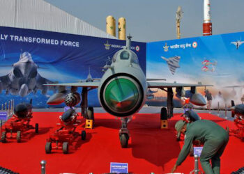 Defence Export Record: भारत ने रचा नया इतिहास, 38,424 करोड़ रुपये के रक्षा निर्यात से दुनिया में बढ़ी ताकत