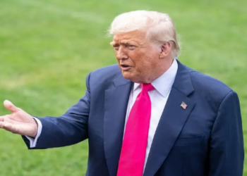 Trump statement sparks political storm