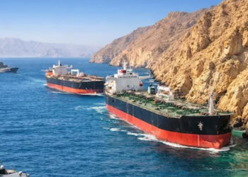 Hormuz Strait संकट से दुनिया में तेल आपूर्ति का खतरा गहराया, जुलाई तक ‘रेड ज़ोन’ में पहुंच सकता है बाजार
