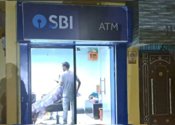 कैश नहीं…यहां होती है कटिंग…जानें कहां है यह अनोखा ATM और क्यों बना चर्चा का केंद्र