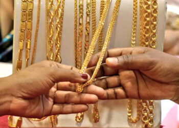 Gold Price: सोने की बढ़ती कीमतों के बाद भी यूपी में खरीदारी बरकरार, निवेशकों का भरोसा कायम