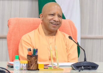 DA Hike: यूपी के लाखों कर्मचारियों को बड़ी सौगात, योगी सरकार ने महंगाई भत्ता बढ़ाकर 60% किया