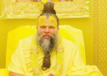संत प्रेमानंद के दर्शन से उमड़ा भक्तों का सैलाब: क्या फिर शुरू होगी पदयात्रा?