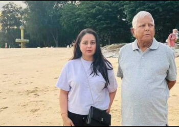 सिंगापुर दौरे से पहले फिर चर्चा में लालू परिवार, रोहिणी आचार्या के पोस्ट ने बढ़ाई सियासी हलचल