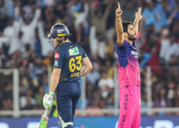 RR vs GT Qualifier 2: मुल्लांपुर में आज आर-पार की जंग, राजस्थान या गुजरात कौन पहुंचेगा IPL 2026 के फाइनल में?
