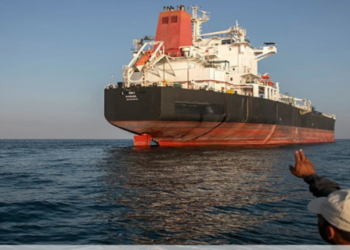 Crisis at sea following the drone attack in Hormuz sailors stranded mid-ocean