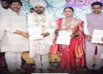 Mann Ki Baat: शादी में नहीं बांटे सिर्फ तोहफे… 3500 ग्रामीणों को दे दी सुरक्षा की गारंटी, PM मोदी ने ‘मन की बात’ में की परिवार की तारीफ