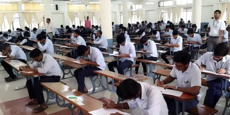 CBSE 10वीं दूसरी बोर्ड परीक्षा का रिज़ल्ट जल्द, जानिए कब आएंगे नतीजे और कैसे करें चेक