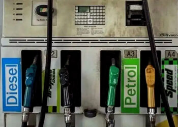 Petrol, Diesel Price Today: क्या 15 जून को ईंधन की कीमतों में क्या हैं ? देश के बड़े शहरों में जाने आज क्या है पेट्रोल डीजल के दाम