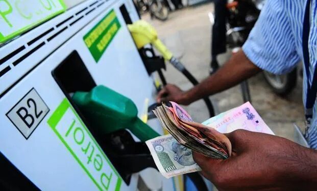 Petrol-Diesel Price Today: 30 जून को नहीं बदले पेट्रोल-डीजल के दाम, जानिए आपके शहर में क्या है ताज़ा रेट