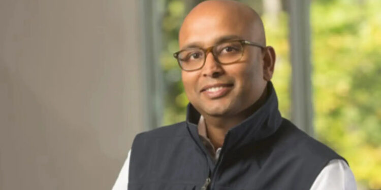 Business News: एलन मस्क के बाद सबसे ज्यादा वेतन पाने वाले भारतीय! जानिए कौन हैं शंख मित्रा और कैसे बनाया करोड़ों का मुकाम