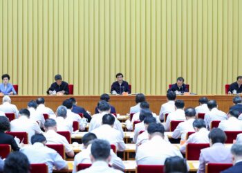 Xi Jinping emphasized mobilizing the strength of overseas Chinese for national rejuvenation