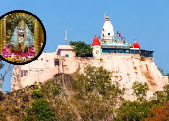 मनसा देवी मंदिर में बड़ा फैसला: अब बिना जेब वाले कपड़ों में ही दिखेंगे पुजारी, 65 कैमरों से होगी हर गतिविधि की निगरानी