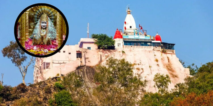 मनसा देवी मंदिर में बड़ा फैसला: अब बिना जेब वाले कपड़ों में ही दिखेंगे पुजारी, 65 कैमरों से होगी हर गतिविधि की निगरानी