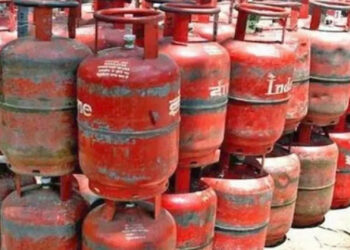 9 जुलाई को LPG सिलेंडर के दाम स्थिर, कच्चे तेल में उछाल के बाद क्या बढ़ेगी गैस की कीमत? जानें शहरों का नया रेट