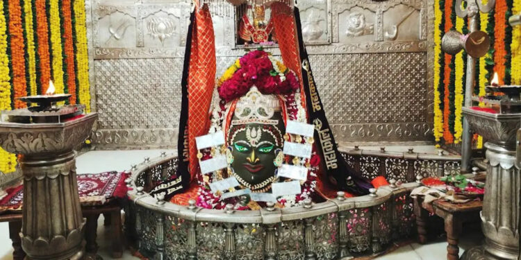 Mahakal Ujjain Update: महाकाल मंदिर में सावन के श्रद्धालुओं के लिए विशेष व्यवस्था, हर सोमवार व्रत रखने वालों को मिलेगा मुफ्त फलाहार प्रसाद