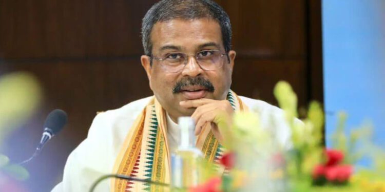 Big Breaking News: NEET विवाद के बीच धर्मेंद्र प्रधान ने दिया इस्तीफा, 12 साल में पहली बार मोदी सरकार के किसी केंद्रीय मंत्री ने छोड़ा पद