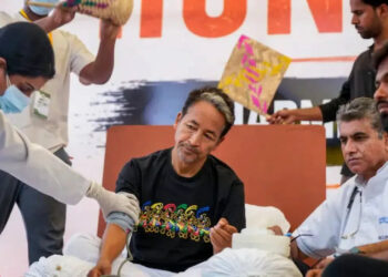 Sonam Wangchuk: दिल्ली हाई कोर्ट का बड़ा फैसला: सोनम वांगचुक होंगे मेदांता शिफ्ट, विशेषज्ञ डॉक्टरों की टीम करेगी इलाज