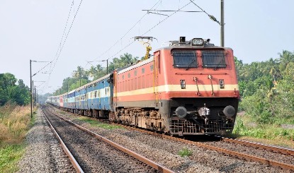 RRB Releases NTPC Graduate Level Admit Card : RRB ने 10 जुलाई की परीक्षा के लिए NTPC ग्रेजुएट लेवल का एडमिट कार्ड जारी कर दिया है। भर्ती के जरिए ग्रेजुएट लेवल के 5810 पदों को भरा जाना है