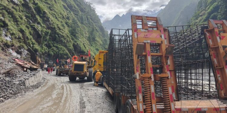 2,141 बचाव कर्मी शीत्सांग की चीलोंग काउंटी में राहत कार्यों में जुटे