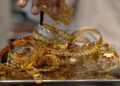 Gold Silver Rate: सोना-चांदी के भाव में फिर बड़ी गिरावट, 29 अगस्त को जानें आपके शहर में क्या है रेट
