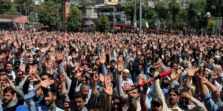 PoK में क्यों भड़का आंदोलन? कितना है इलाका, लोग क्या चाहते हैं और भारत पर क्या होगा असर