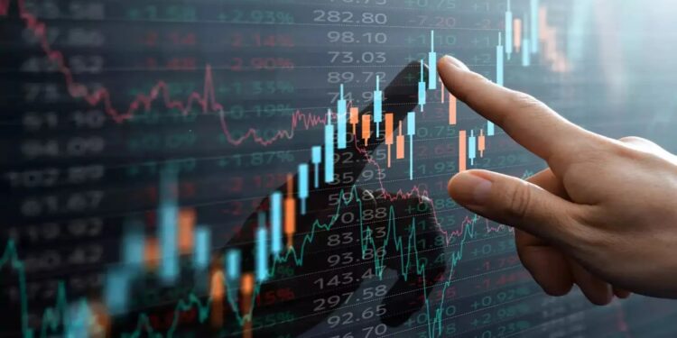 Share Market: शेयर बाजार में उतार-चढ़ाव, सेंसेक्स 240 अंक ऊपर खुला तो निफ्टी में गिरावट; तेल कीमतों और ग्लोबल संकेतों पर नजर