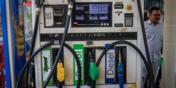 Petrol Diesel Price Update: 29 सितंबर को पेट्रोल-डीजल के दाम स्थिर, LPG सिलेंडर में भी बदलाव नहीं; जानें दिल्ली से चेन्नई तक आज के रेट