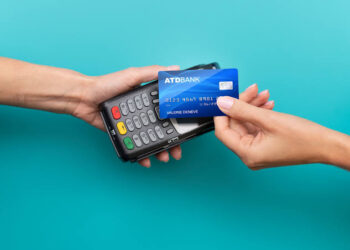 Credit Card Tips: क्रेडिट कार्ड का सिर्फ ₹500 बकाया छोड़ना भी पड़ सकता है भारी, ब्याज के साथ बिगड़ सकता है पूरा हिसाब