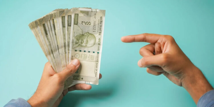Money Saving: ₹15 हजार की सैलरी में भी हर महीने बचा सकते हैं ₹3,000, बस अपनाएं 50:30:20 का आसान नियम