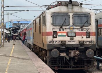 Indian Railways: रेलवे का कवच 4.0 हुआ और स्मार्ट, अब ज्यादा सटीक तरीके से बचाएगा ट्रेनों को
