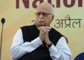 सोमनाथ से अयोध्या, फिर जिन्ना की मजार तक… लालकृष्ण आडवाणी का सफर और बीजेपी की कहानी