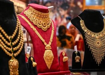 Gold Silver Price: 1 अक्टूबर को फिर चढ़ा सोने का भाव, ₹1.49 लाख के पार पहुंचा रेट; चांदी ने दी राहत, जानें भोपाल समेत बड़े शहरों के दाम
